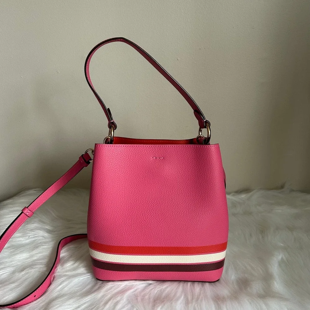 Coach‎ Small Town Bucket Bag Confetti Pink Pebble Leather Shoulder Bag Excellent